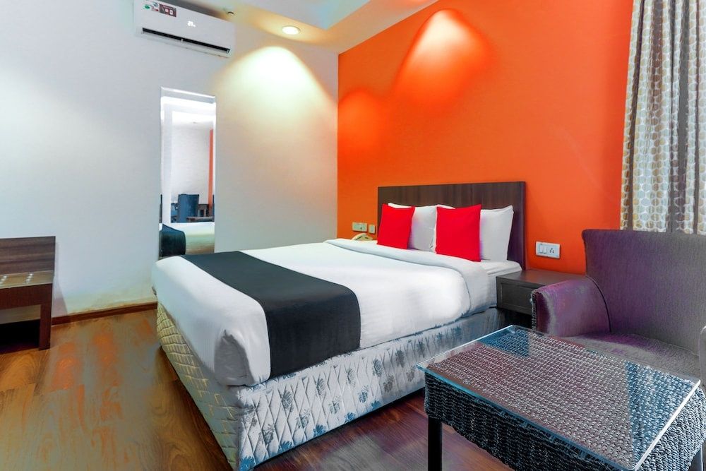 Capital O 46356 White Mg(BLR1693) Double or Twin Room 12