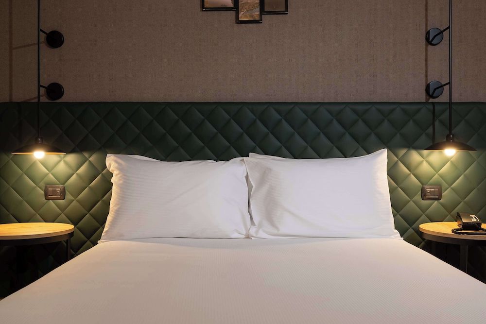 Room, 1 King Bed, Balcony