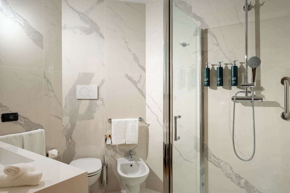 Hilton Garden Inn Milan Malpensa Room, 1 Queen Bed 7