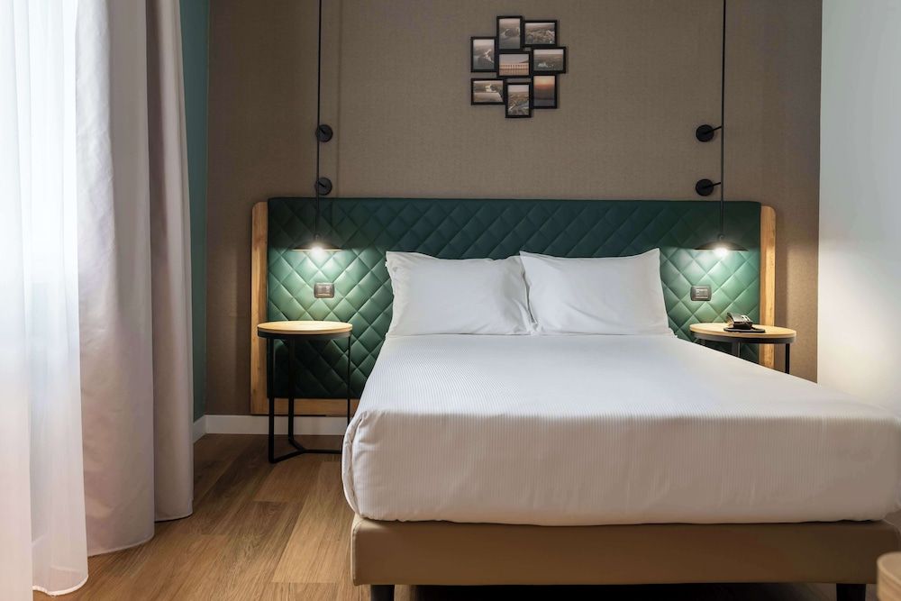 Hilton Garden Inn Milan Malpensa Room, 1 Queen Bed 2