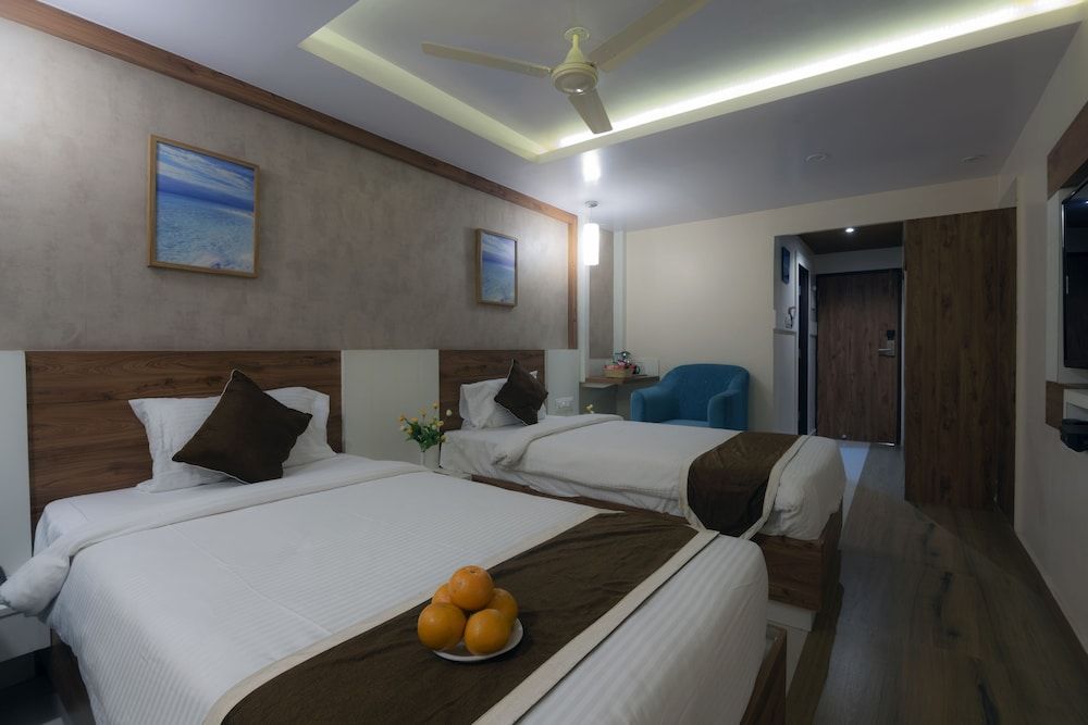 Hotel Monarch International Executive Double or Twin Room 3