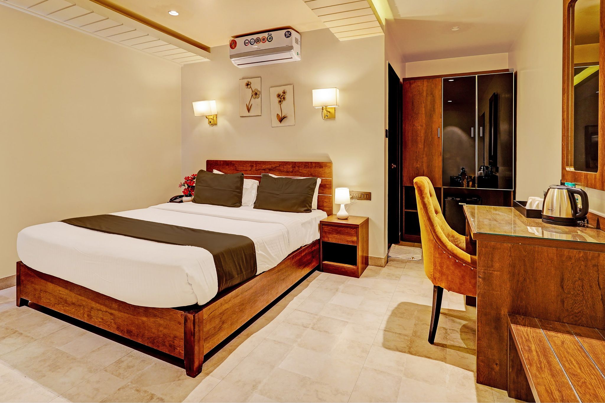 Deluxe Room with Twin Bed