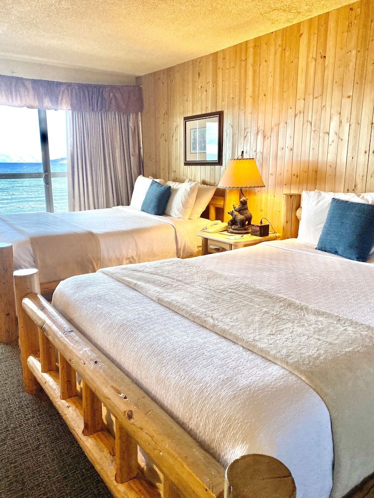 undefined Tahoe Lakeshore Lodge & Spa 4