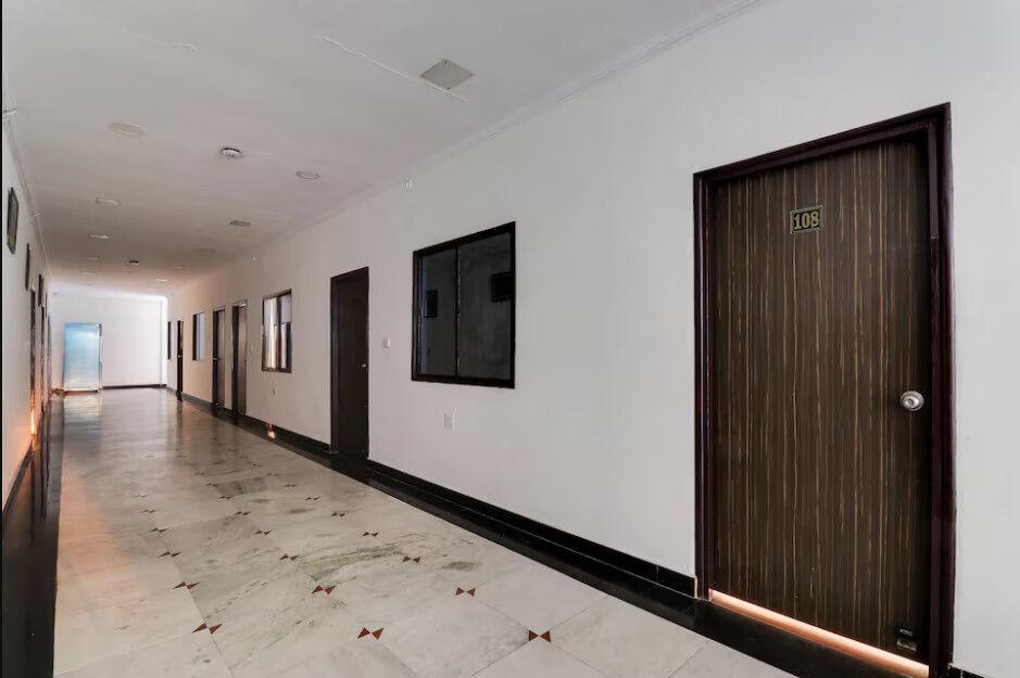 undefined Hotel Pacific Inn 10