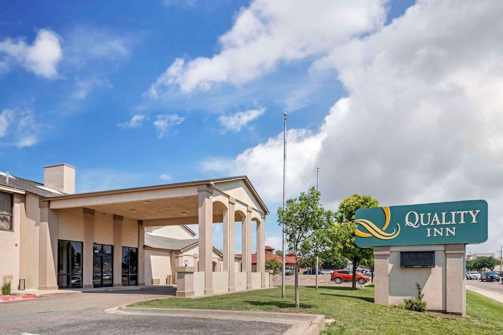 undefined Quality Inn Amarillo West near Medical Center 2