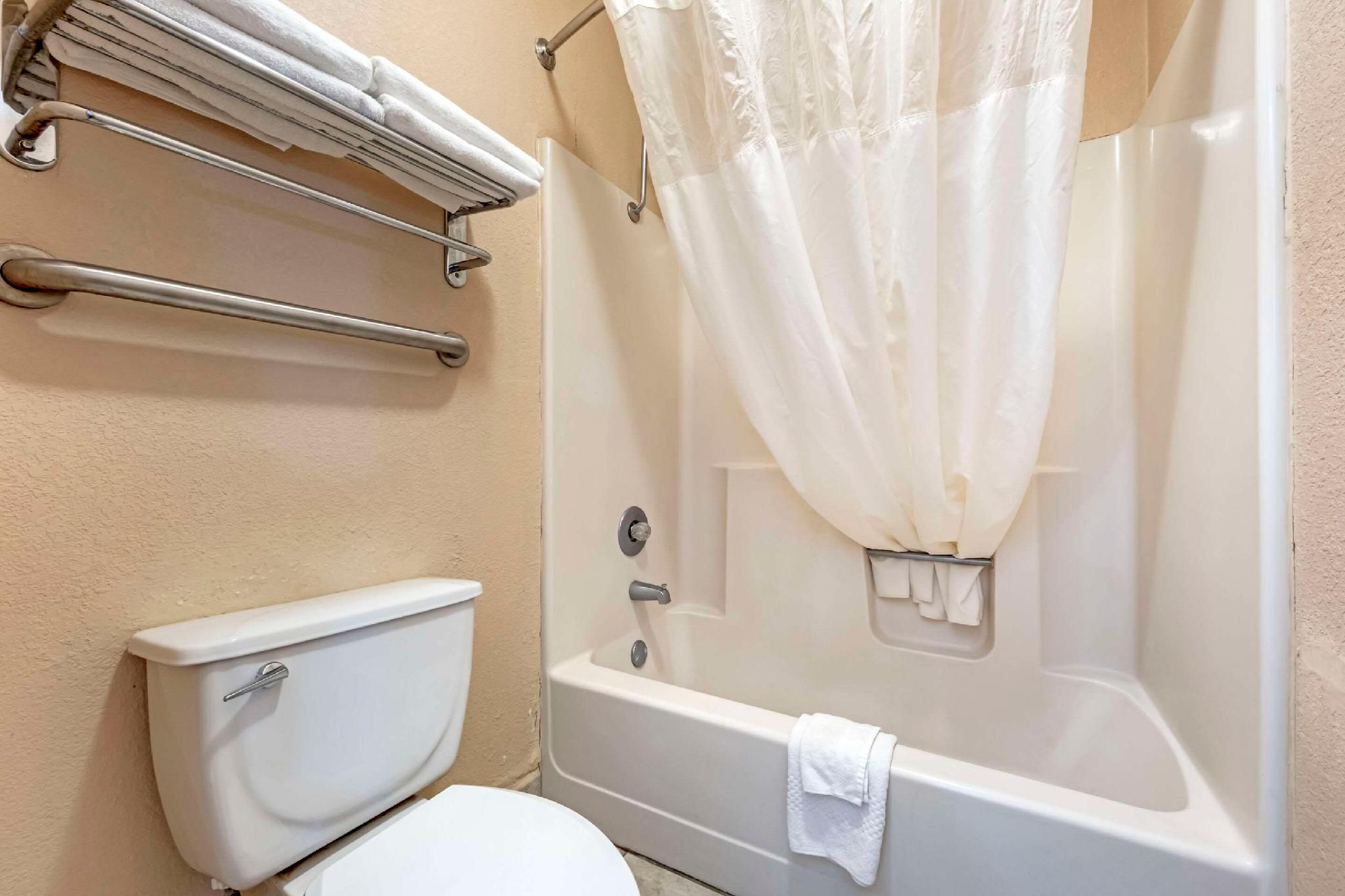 undefined Quality Inn Amarillo West near Medical Center 5