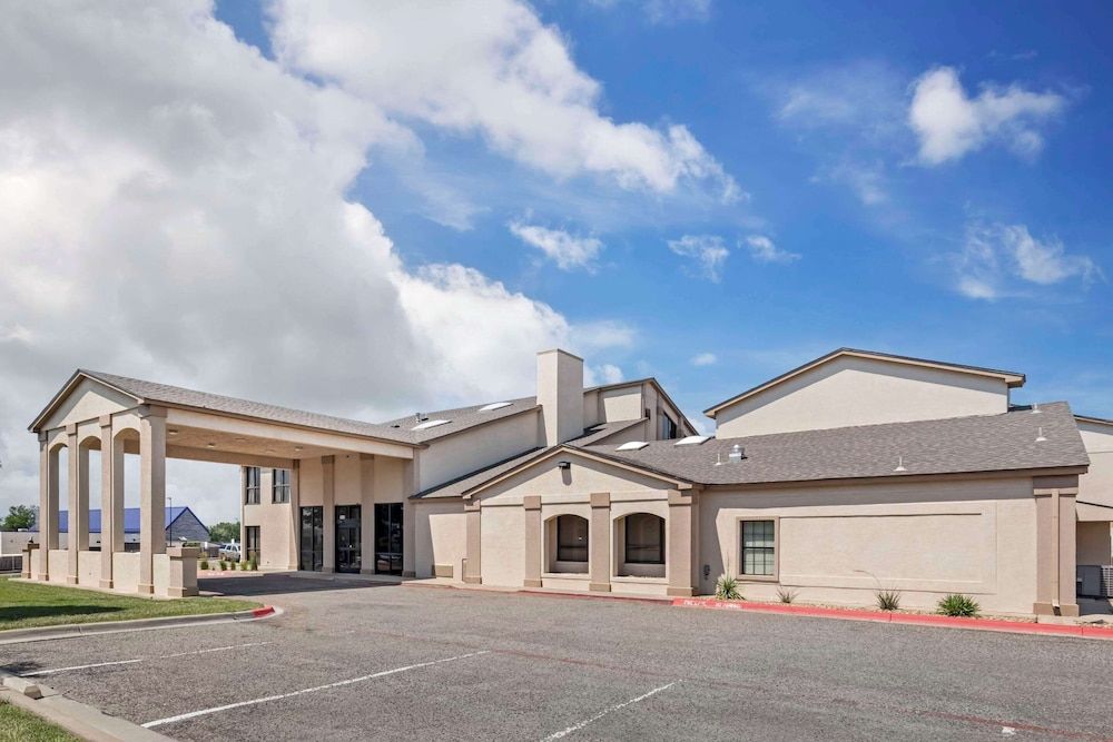 undefined Quality Inn Amarillo West near Medical Center 3
