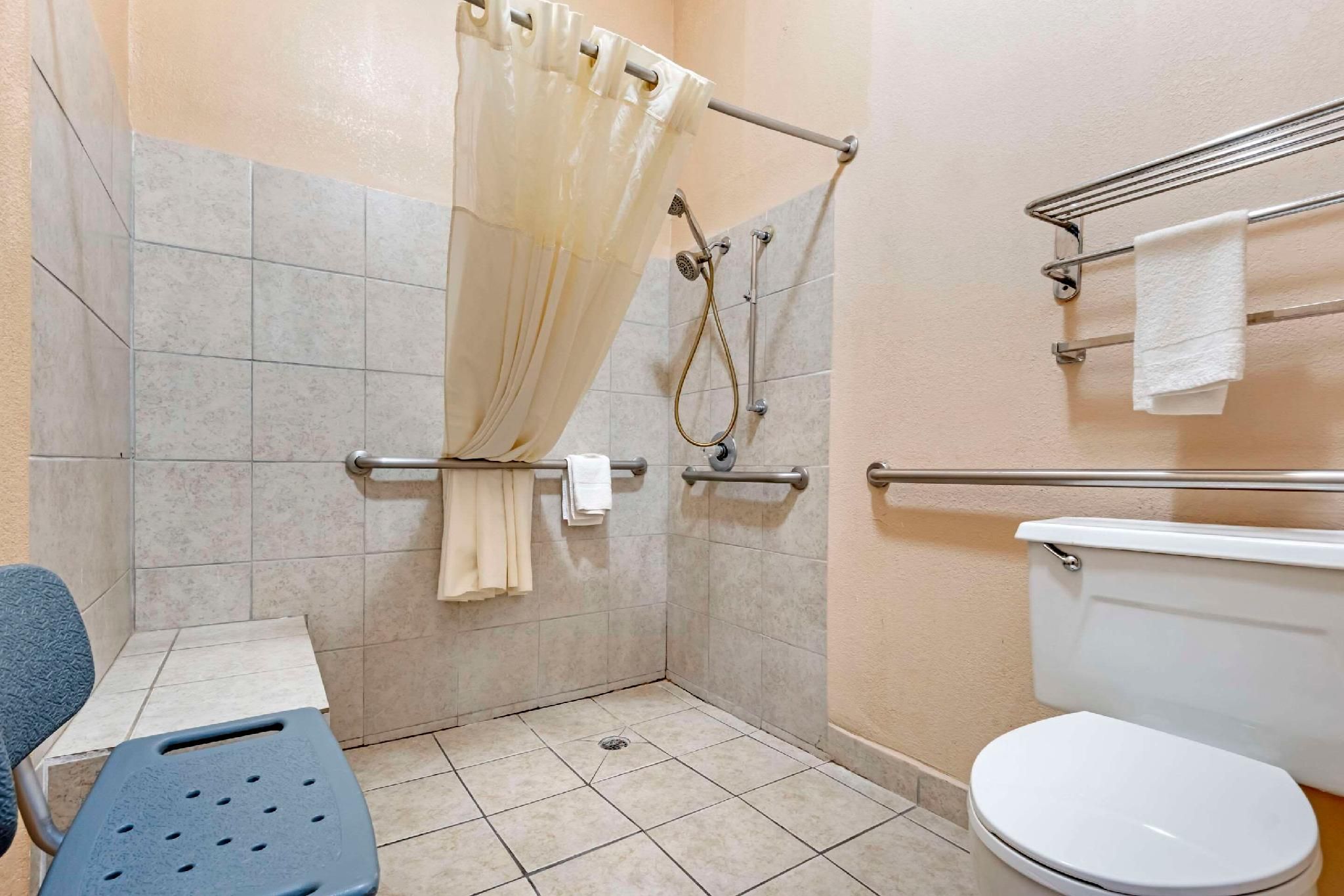 undefined Quality Inn Amarillo West near Medical Center 8