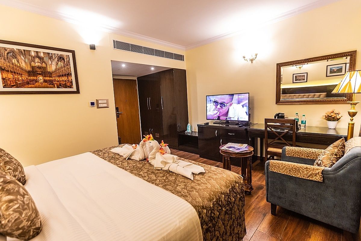 Hotel Paramos Inn Super Deluxe Room 5