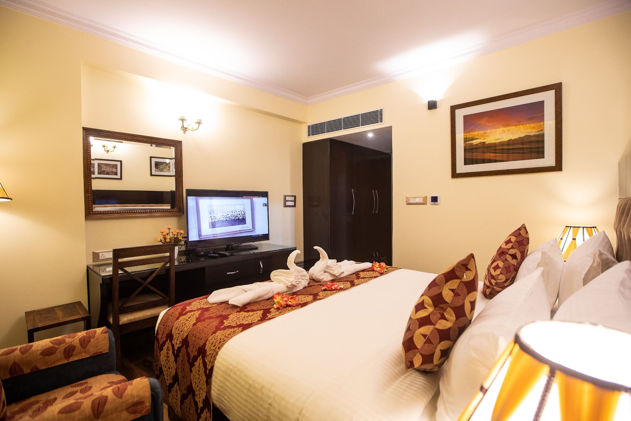 Hotel Paramos Inn Deluxe Room 13