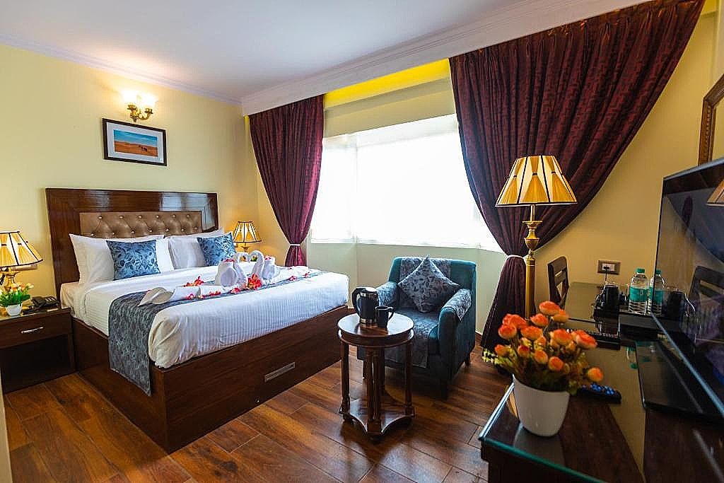 Hotel Paramos Inn Super Deluxe Room 4