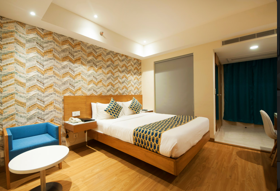 The Orion Plaza - Nehru Place Premium Double or Twin Room 6