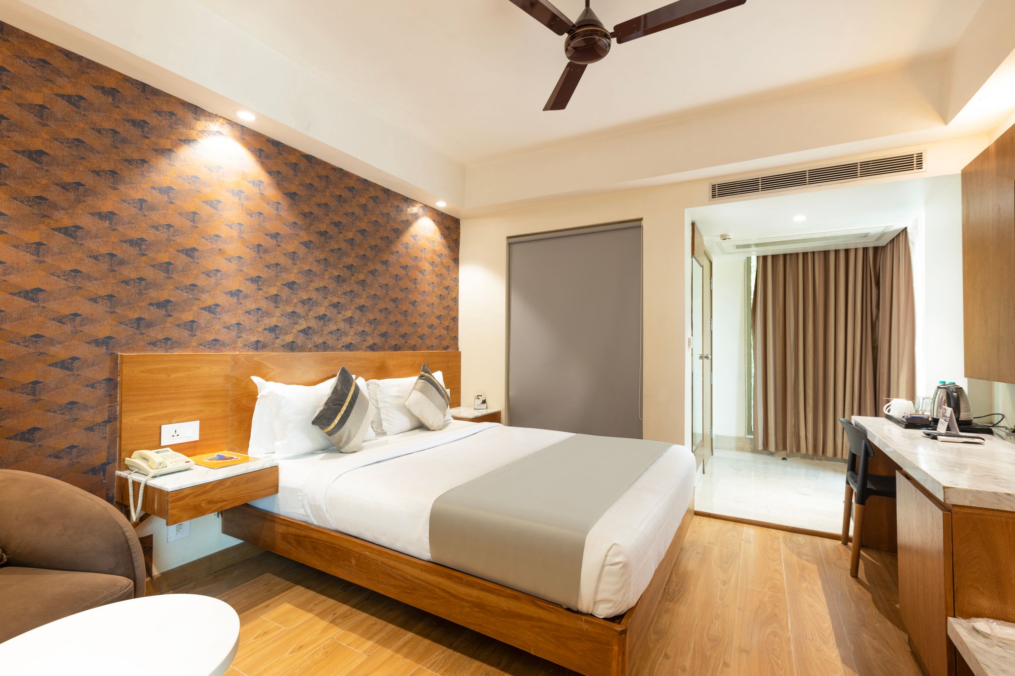 The Orion Plaza - Nehru Place Premium Double or Twin Room 2