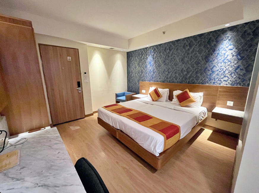 The Orion Plaza - Nehru Place Premium Double or Twin Room 5