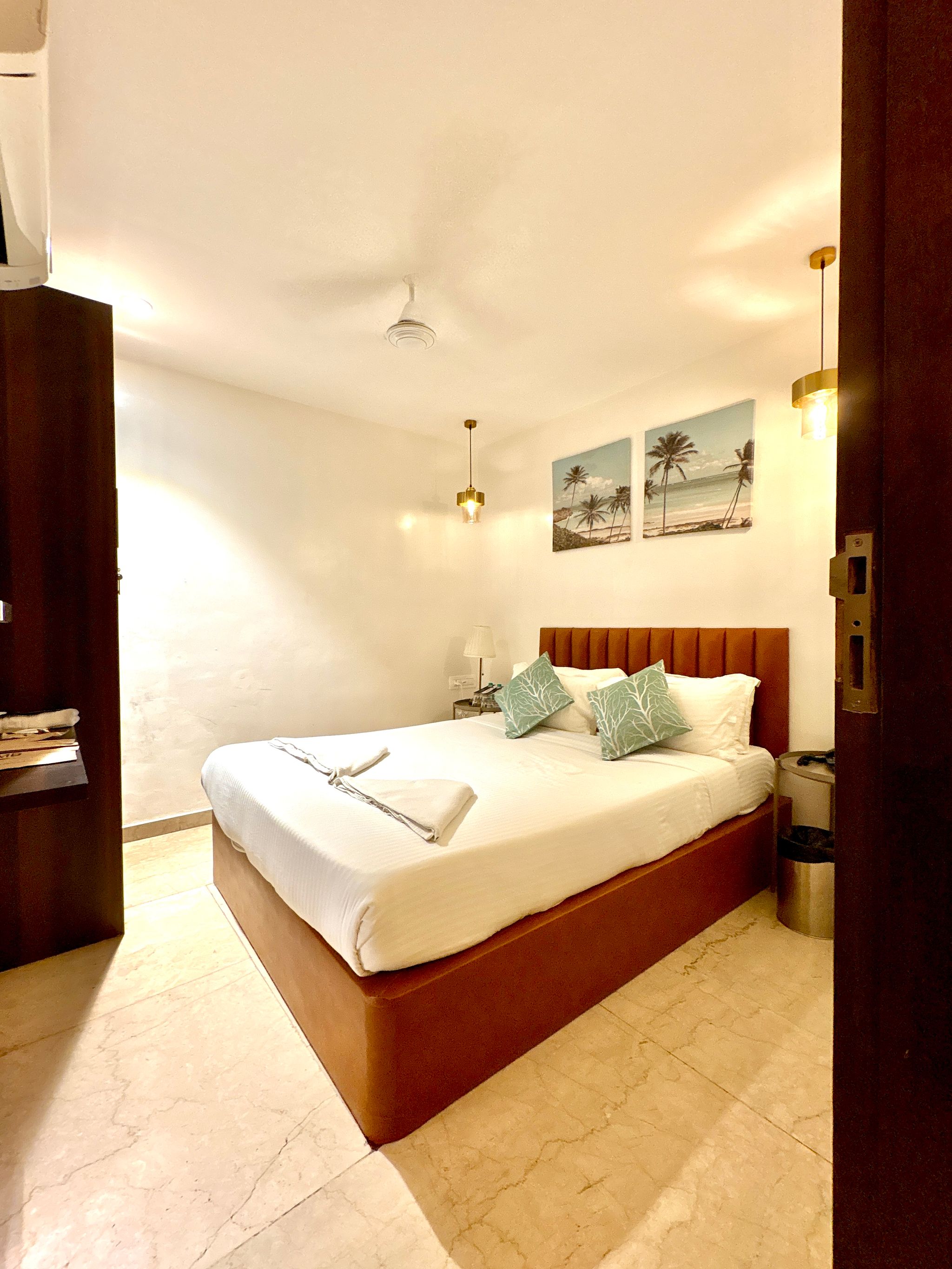 The Majlis Hotel Deluxe Room 4