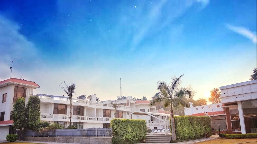 undefined Spara Boutique Resort 8