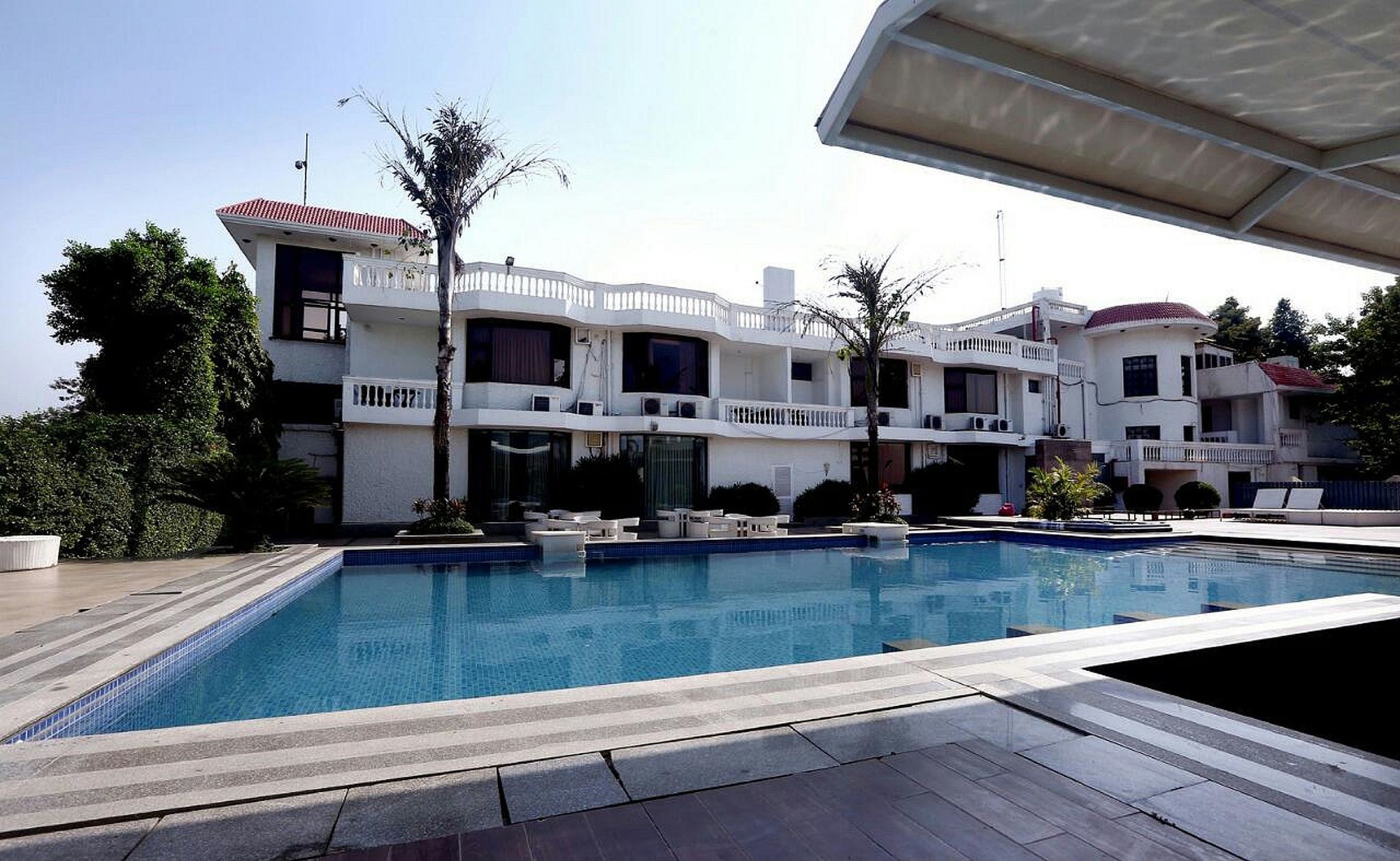 Hotel Exterior