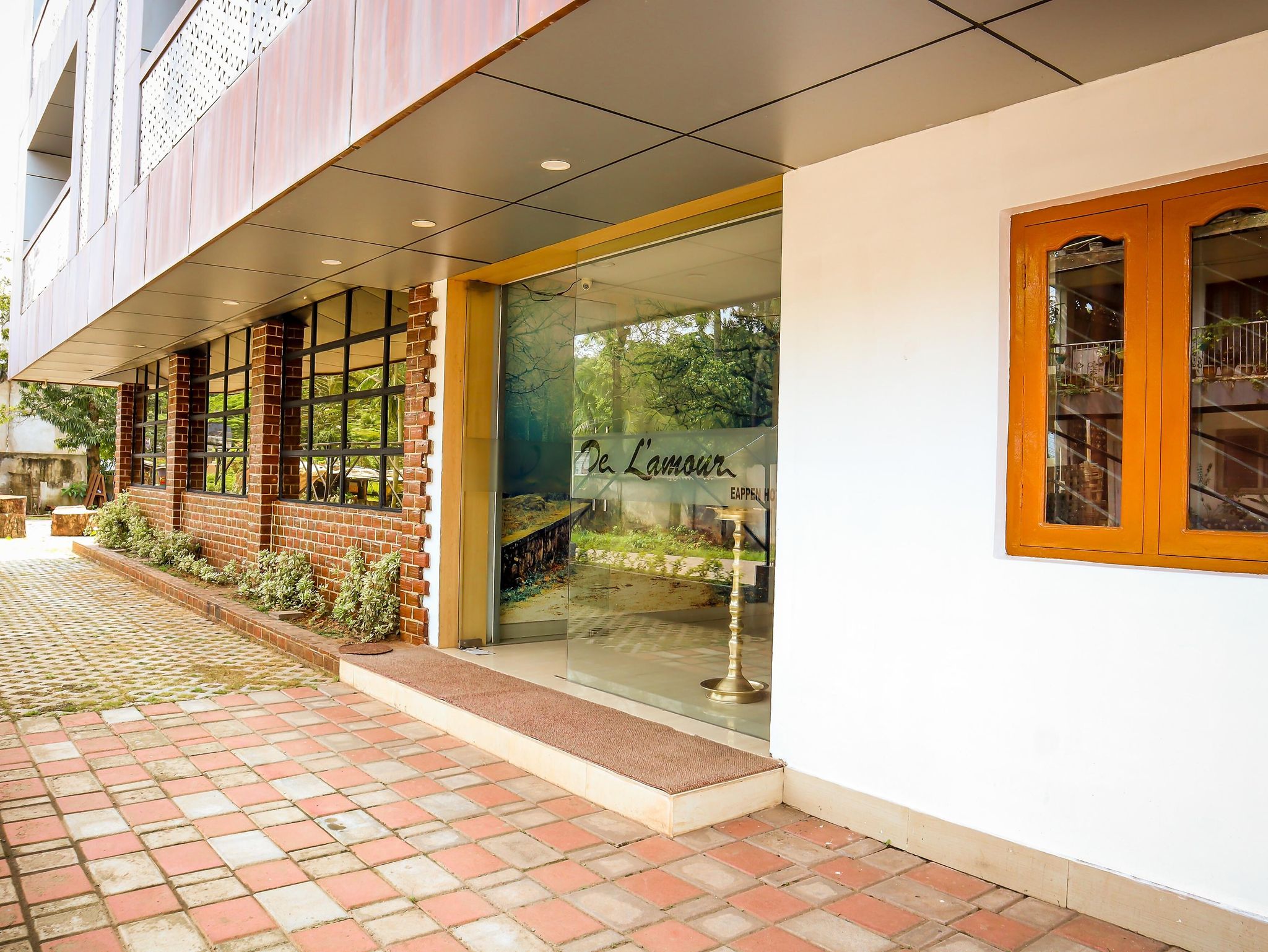 undefined Hotel De Lamour 2