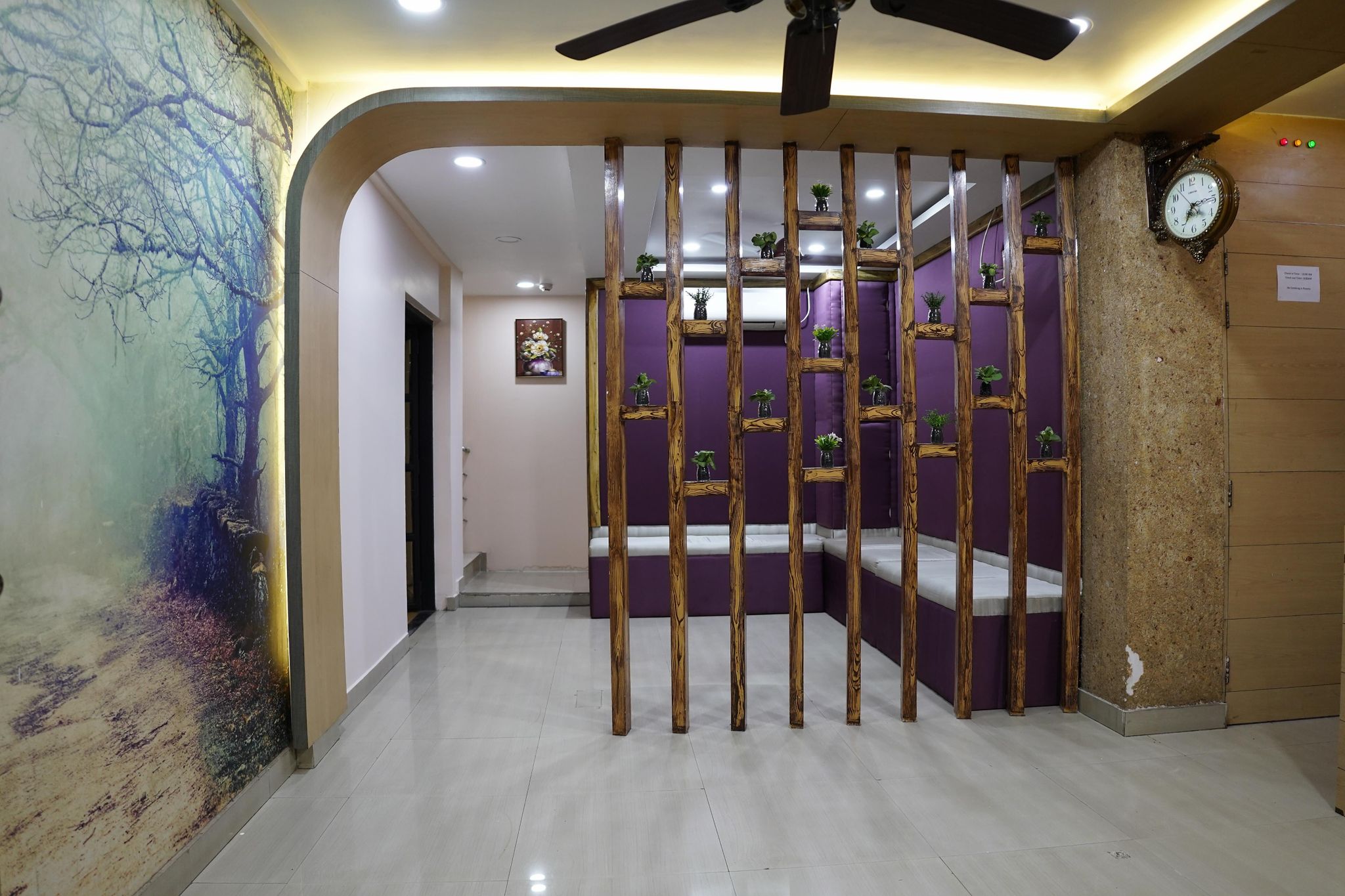 undefined Hotel De Lamour 6