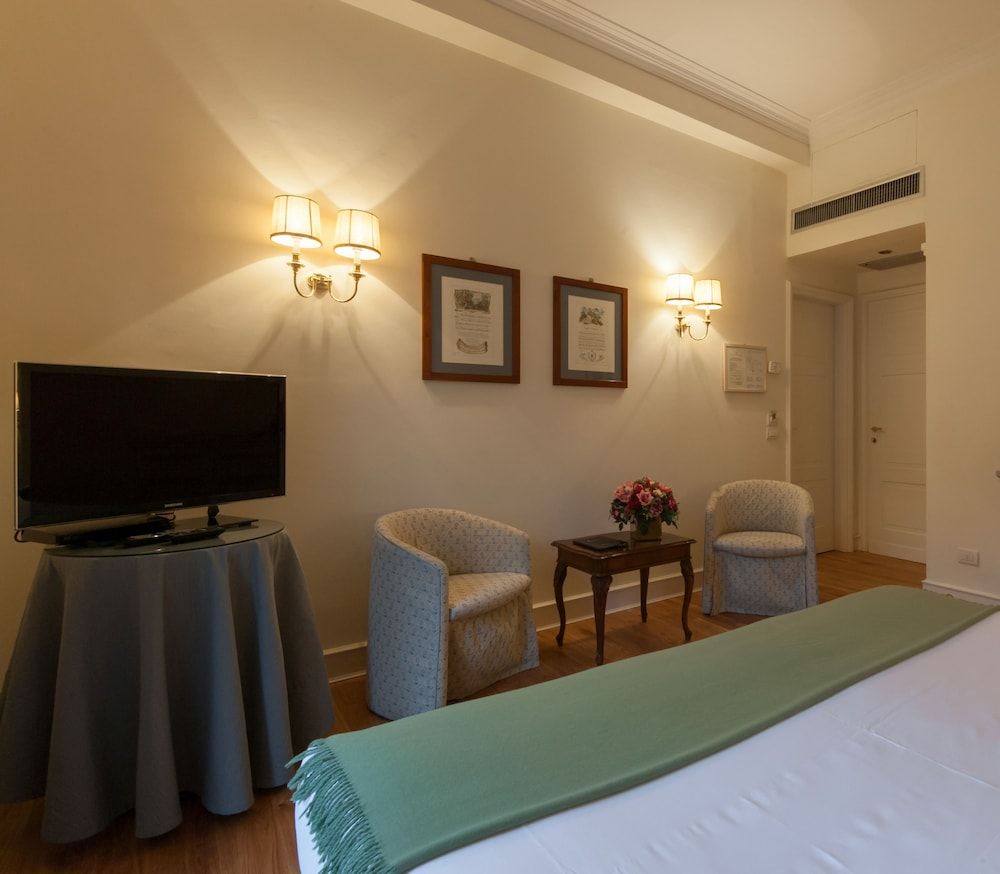 Antica Torre di Via Tornabuoni 1 Classic Room 5
