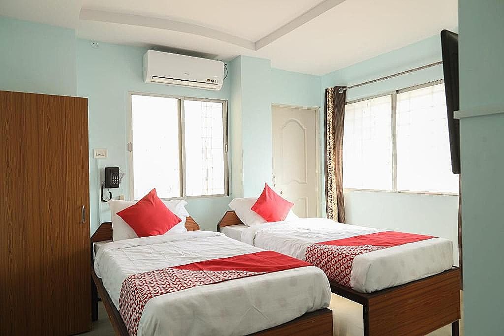 OYO 24924 Krishna Kunj Classic Triple Room 13