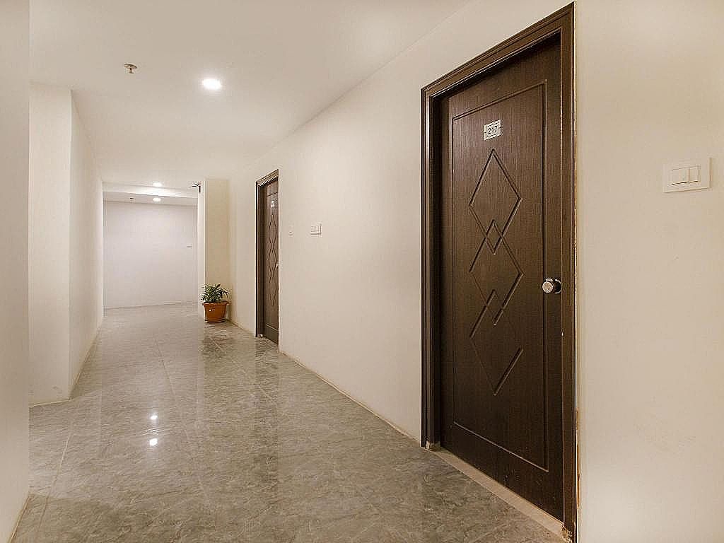 undefined OYO 15928 Hotel Midtown 10