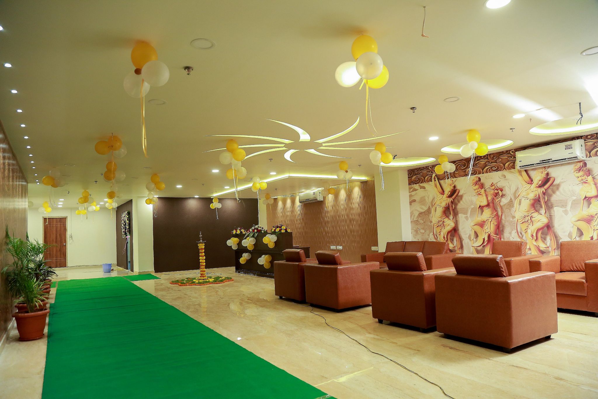 undefined OYO 15928 Hotel Midtown 9