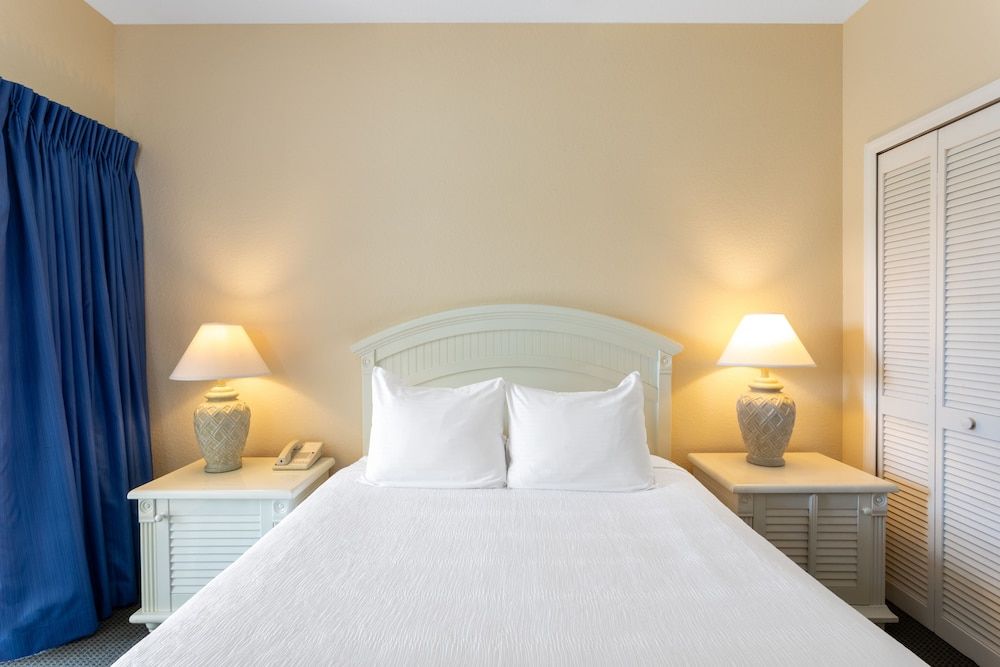 Festiva Orlando Resort Celebration a Ramada by Wyndham Suite, 1 Queen Bed, Non Smoking 2