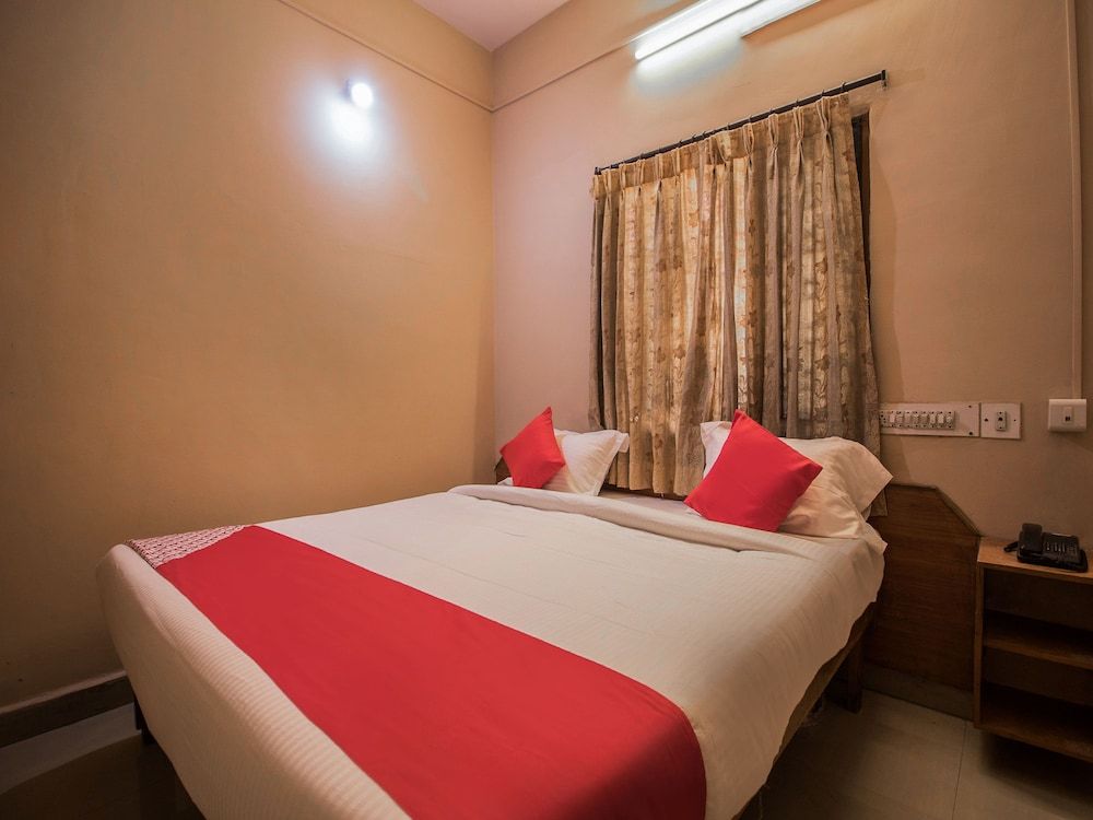 OYO 14788 Sri Srinivasa residency Deluxe Double or Twin Room