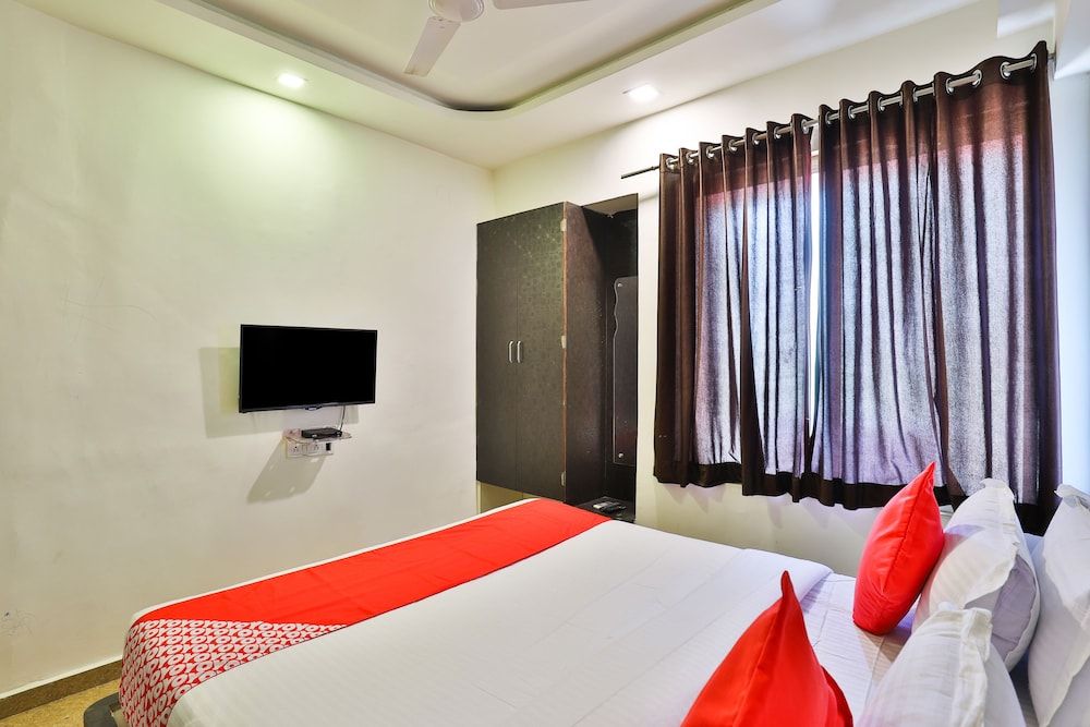 OYO 5904 Hotel Midway Inn Double or Twin Room 7