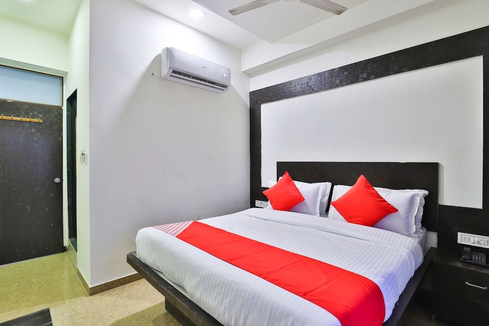 OYO 5904 Hotel Midway Inn Double or Twin Room 6