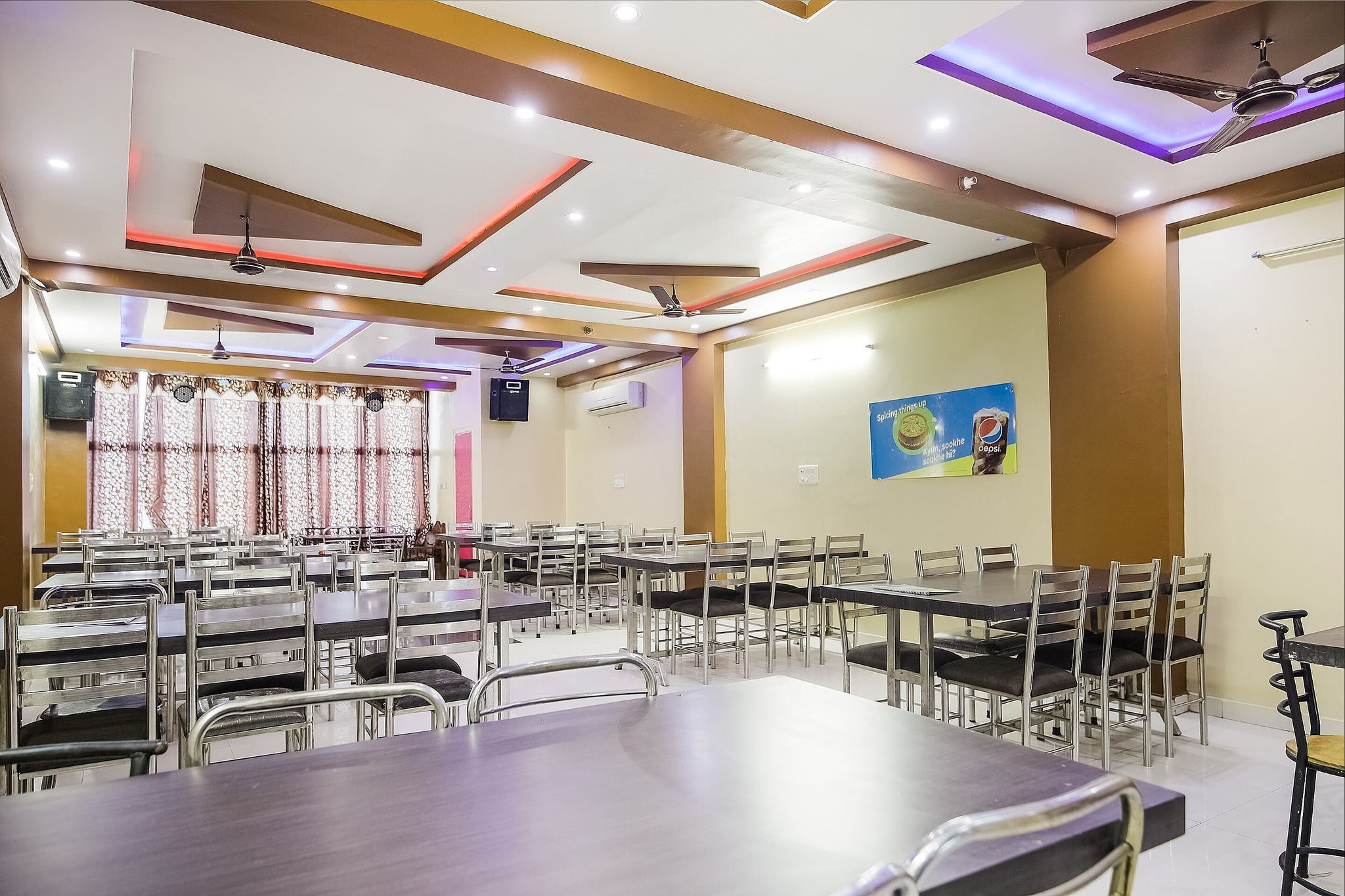 undefined OYO Flagship Ravi Palace 4