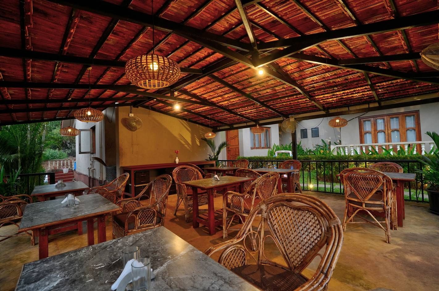 undefined Casa De Royale 3