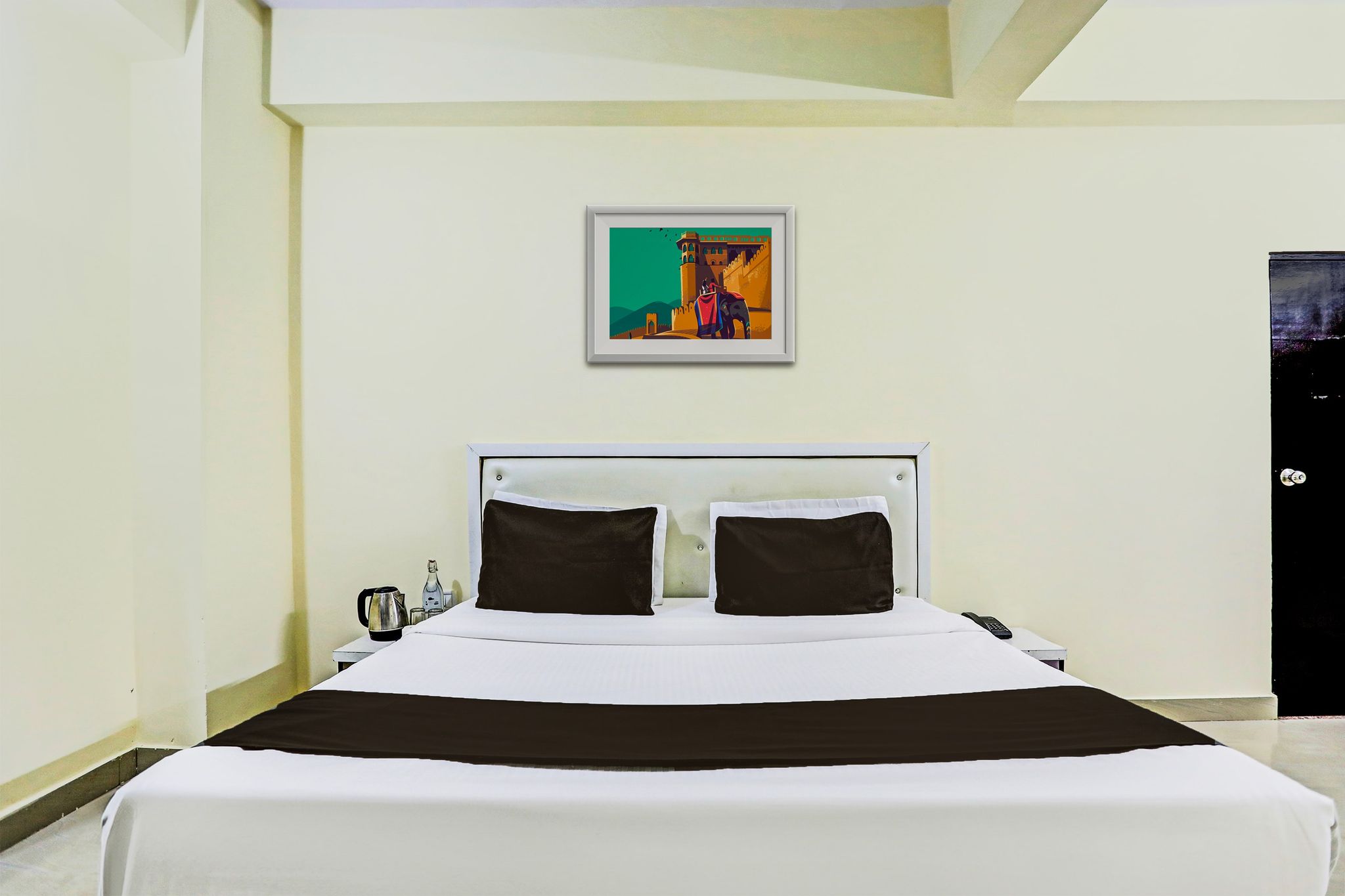 Super Hotel O Hyderabad Gate IIT BHU Classic Room 13