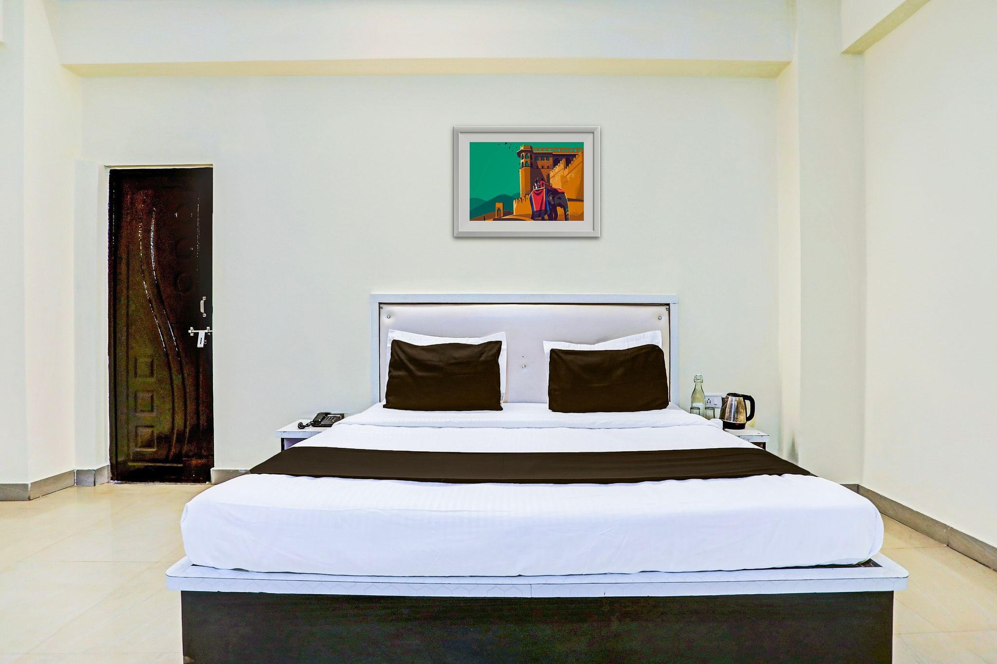 Super Hotel O Hyderabad Gate IIT BHU Classic Room 4