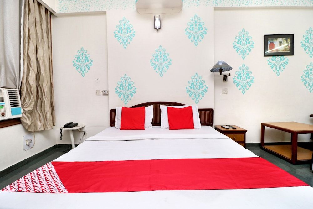 undefined OYO 8623 Hotel Destination 10