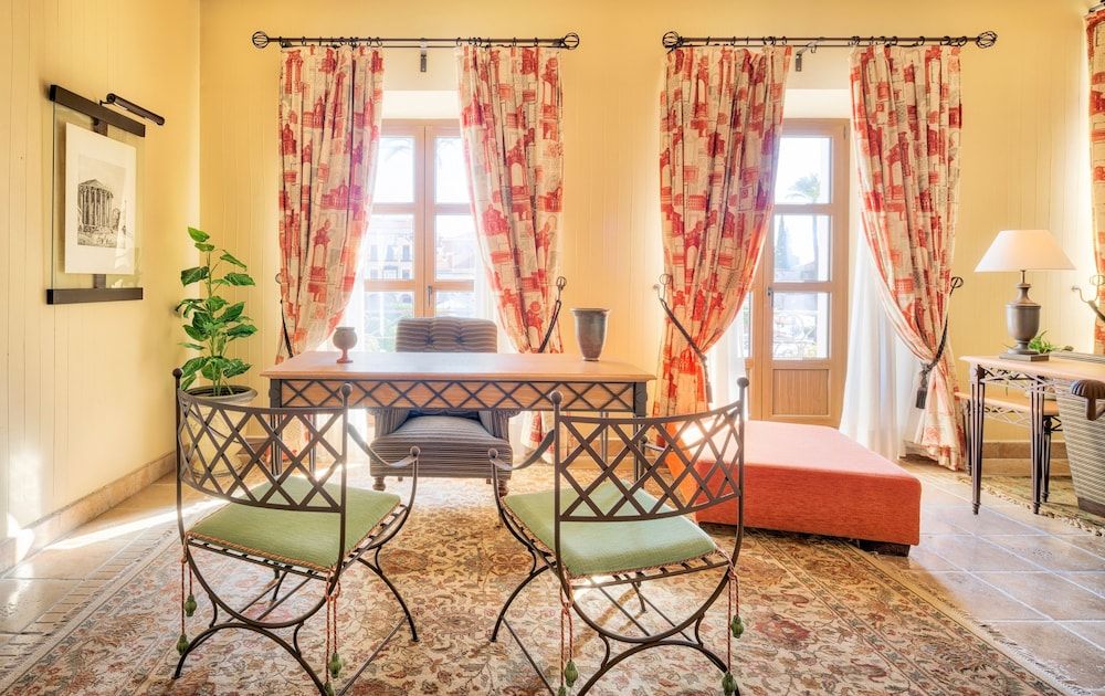 Hotel ILUNION Mérida Palace Junior Studio Suite 6