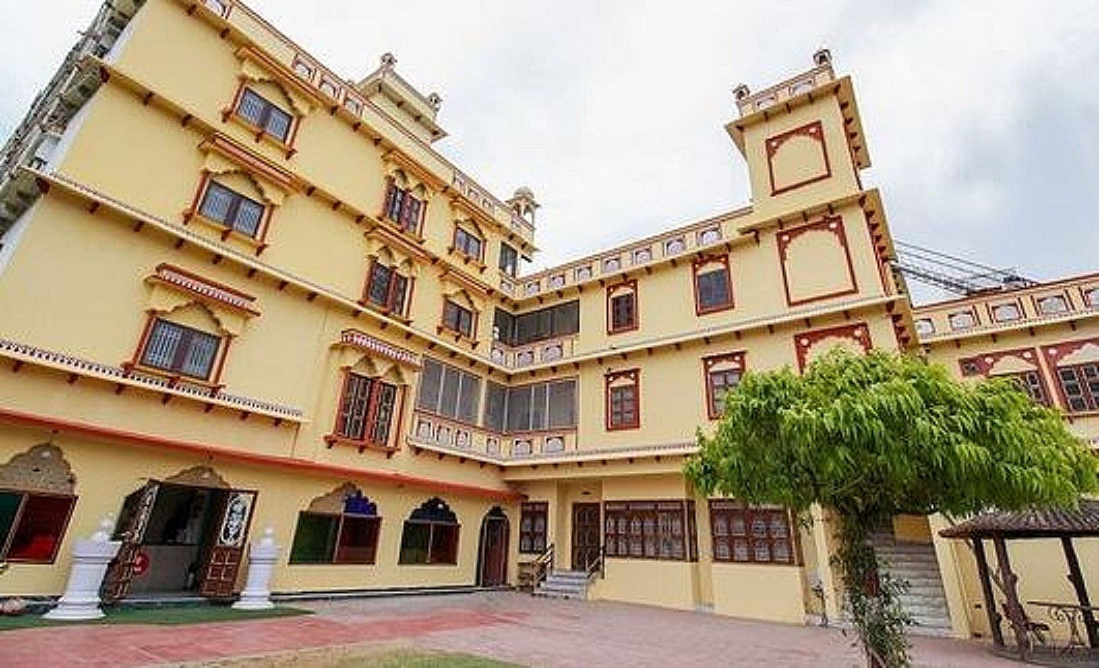 Hotel Exterior