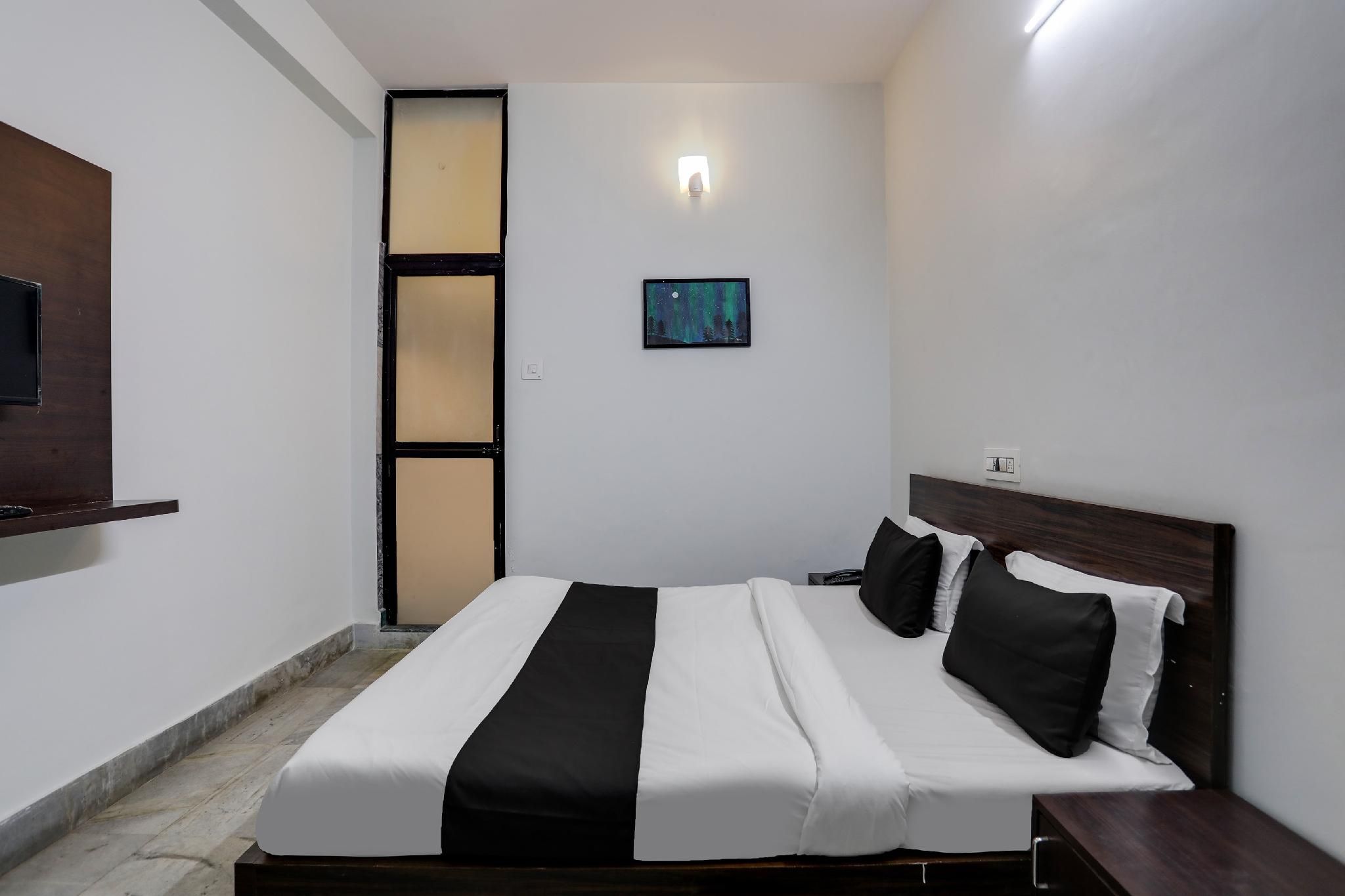 Hotel O Shree Ram Residency Classic Room 5