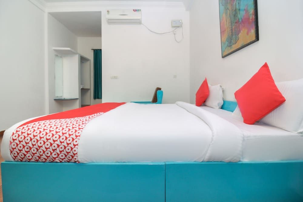 undefined OYO 15518 Hotel Amar 5