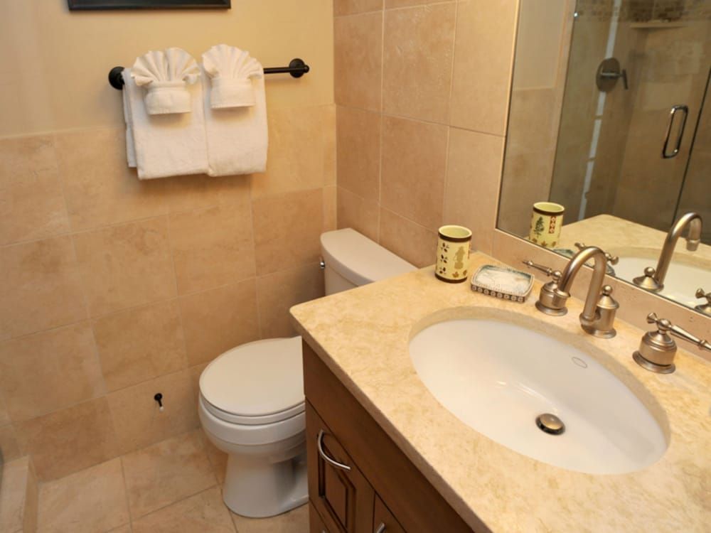 Vail Racquet Club Mountain Resort Traditional Condo, 1 Queen Bed, Kitchen, Mountain View (1 bedroom 1 bath condo) 8