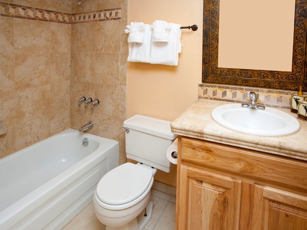 Vail Racquet Club Mountain Resort Traditional Condo, 1 Queen Bed, Kitchen, Mountain View (1 bedroom 1 bath condo) 7