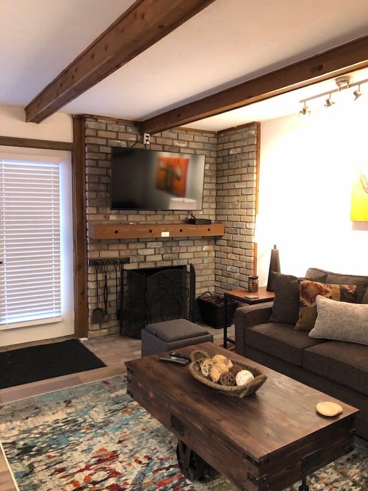 Vail Racquet Club Mountain Resort Traditional Condo, 1 Queen Bed, Kitchen, Mountain View (1 bedroom 1 bath condo) 17