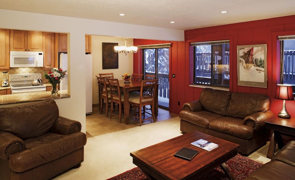 Vail Racquet Club Mountain Resort Traditional Condo, Multiple Beds, Kitchen (3 bedroom 3 bath condo) 11