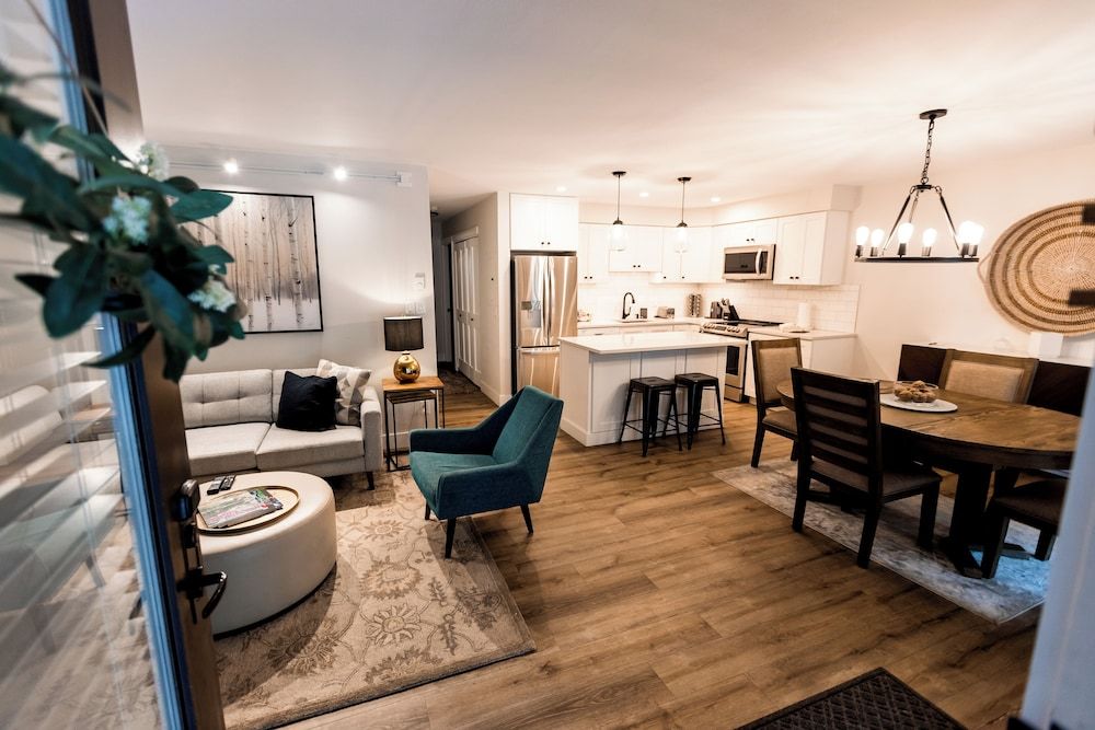 Vail Racquet Club Mountain Resort Traditional Condo, 1 Queen Bed, Kitchen, Mountain View (1 bedroom 1 bath condo) 15