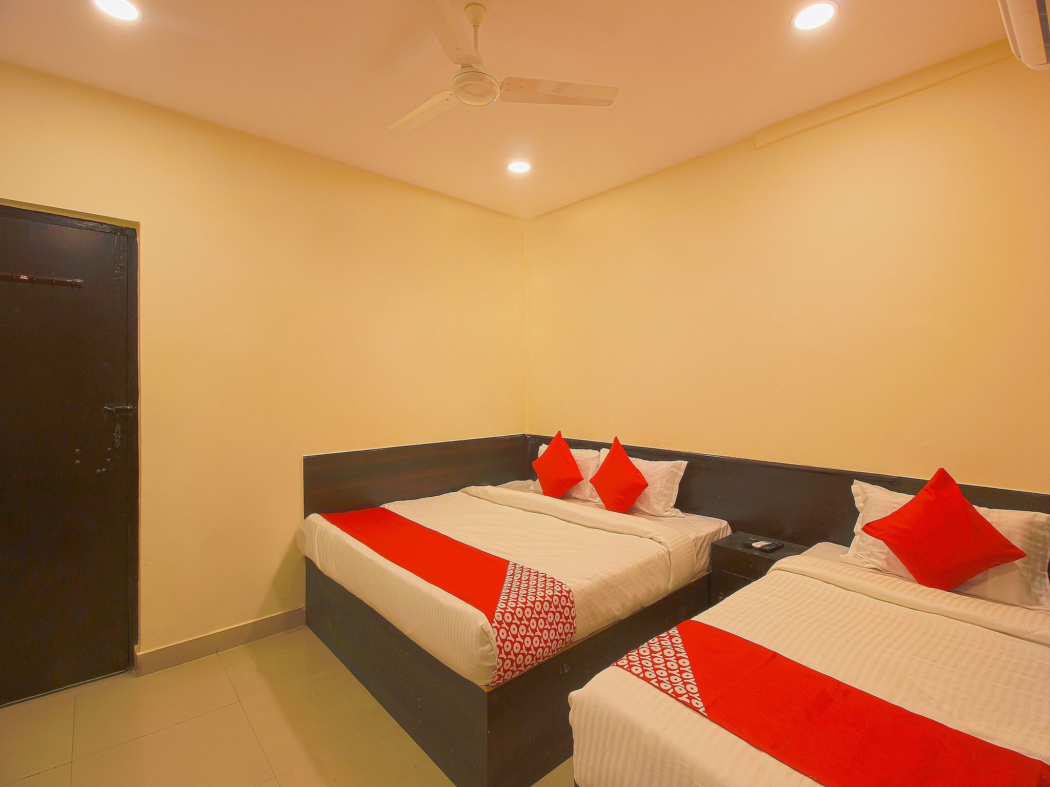 Hotel O Gandhi Hospital Metro Station Kolkata Formerly Vasundhara Guest House Saver Double Room 4