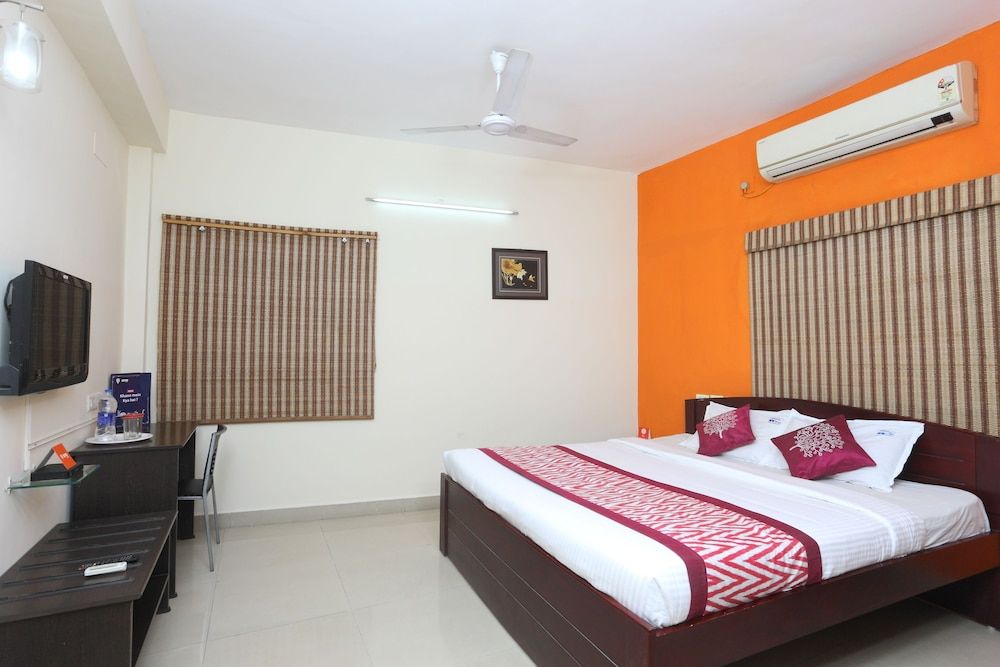 OYO 14404 Guindy Chennai Stays Double or Twin Room 3