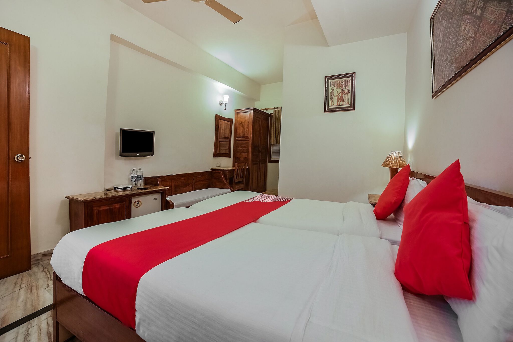 Super Hotel O Sansarchandra Road formerly Luna Rosa Classic 5