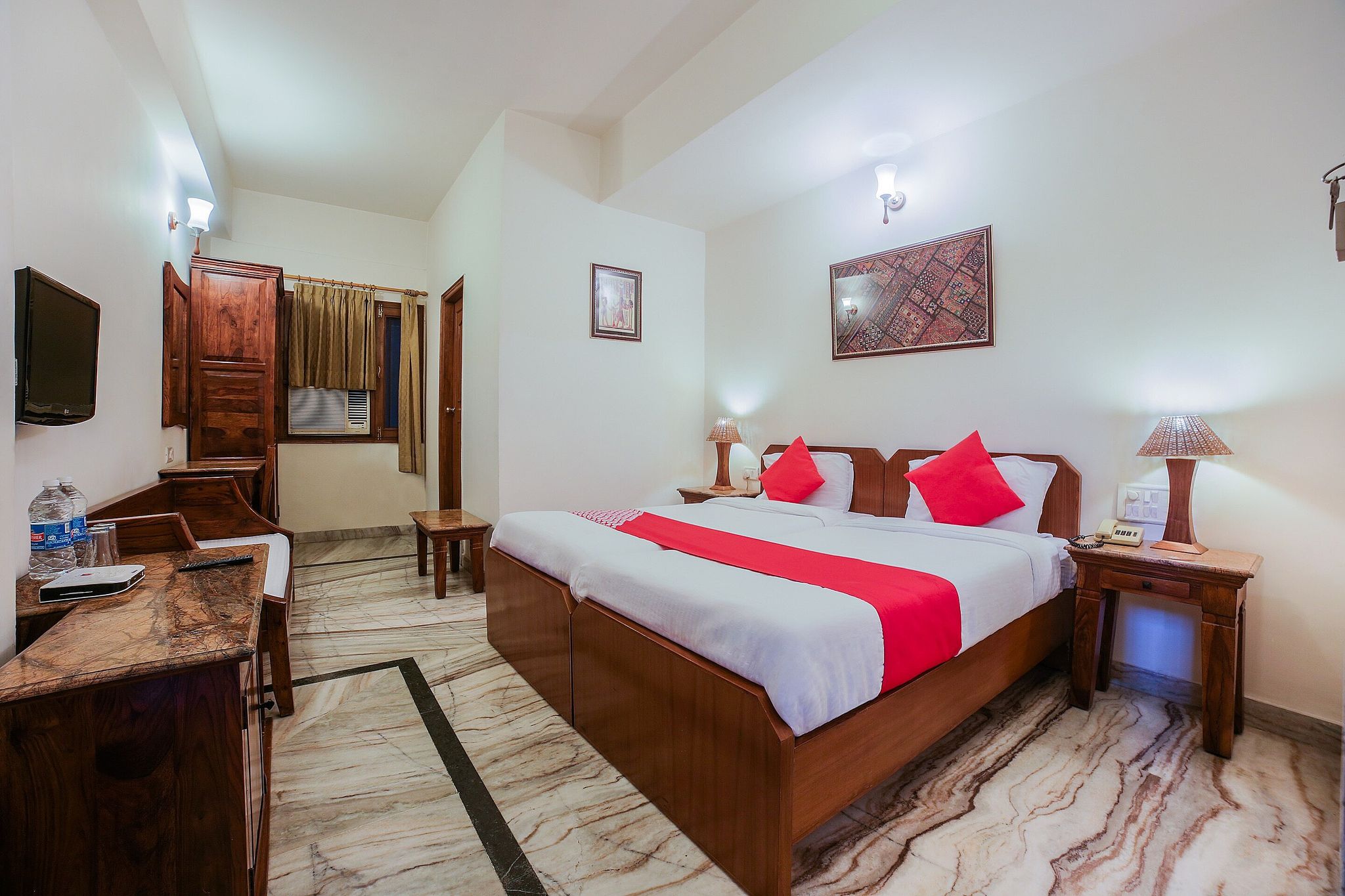Super Hotel O Sansarchandra Road formerly Luna Rosa Classic 2
