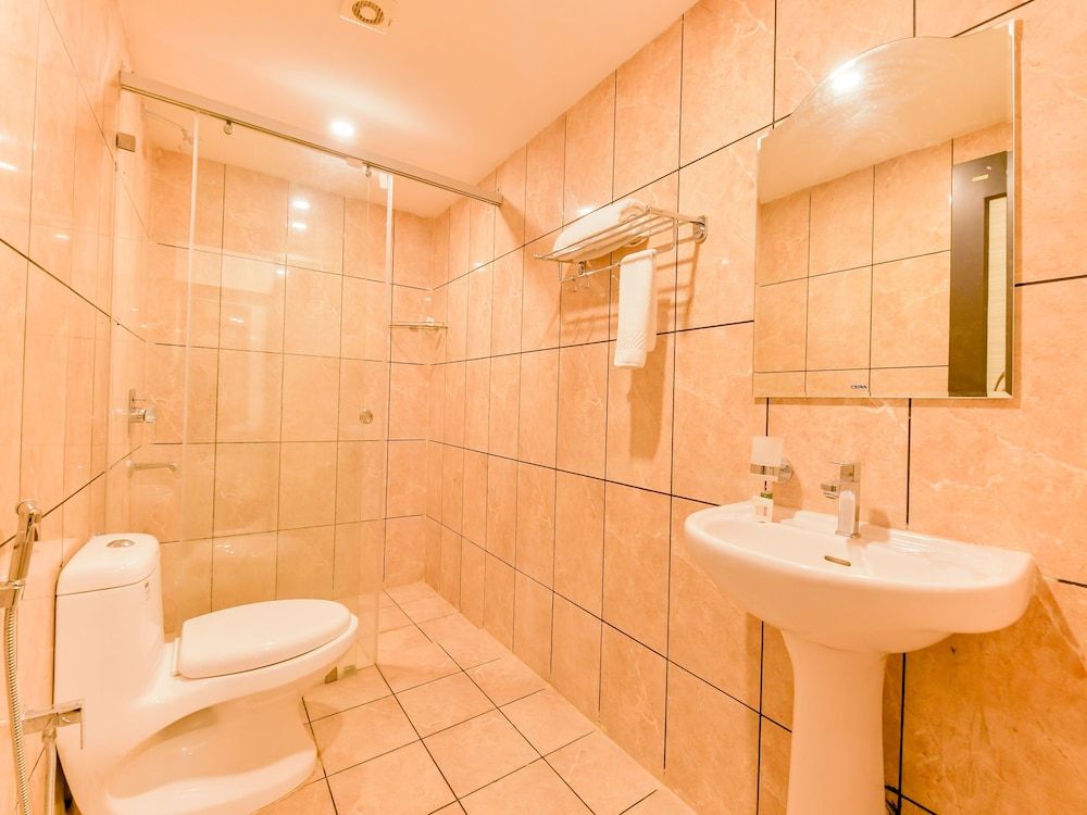 OYO 15973 F Square Double or Twin Room 14